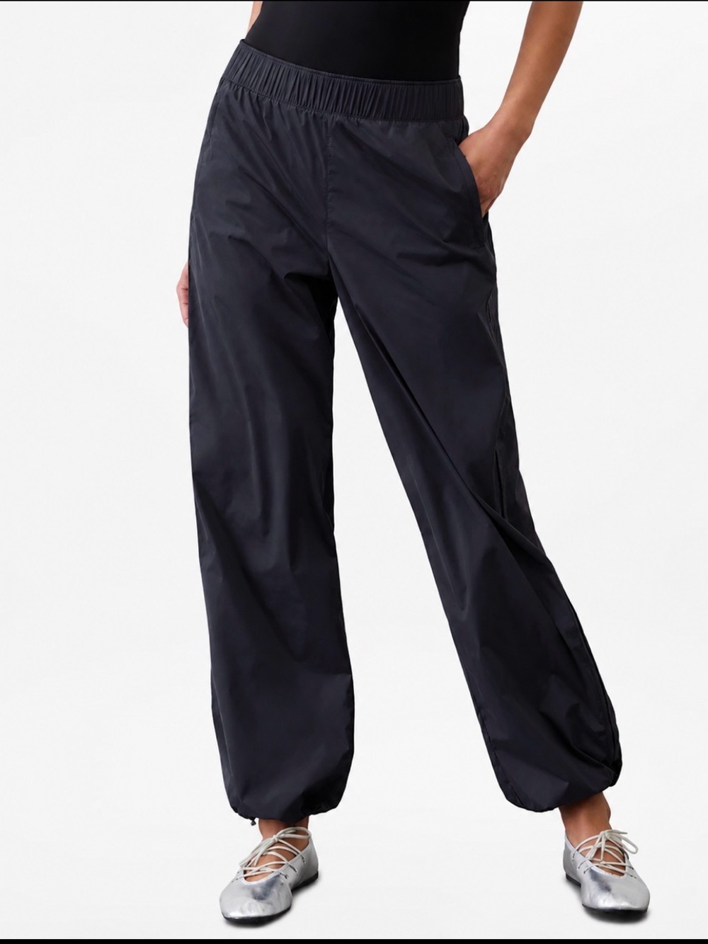 Athleta Rise Track Pant Black Travel Wind‎ Resistant Zip Pockets Outdoor DWR UPF